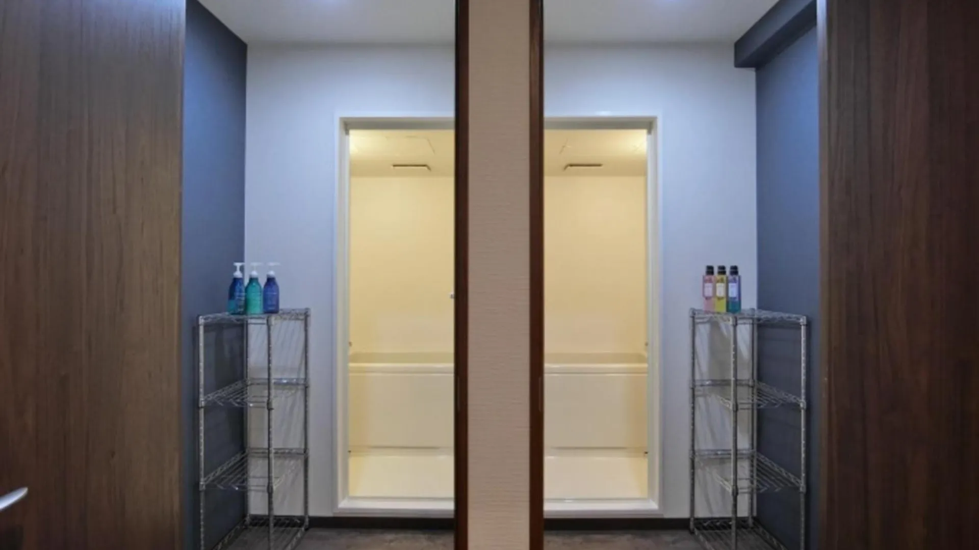 Capsule Hotel Manyudo