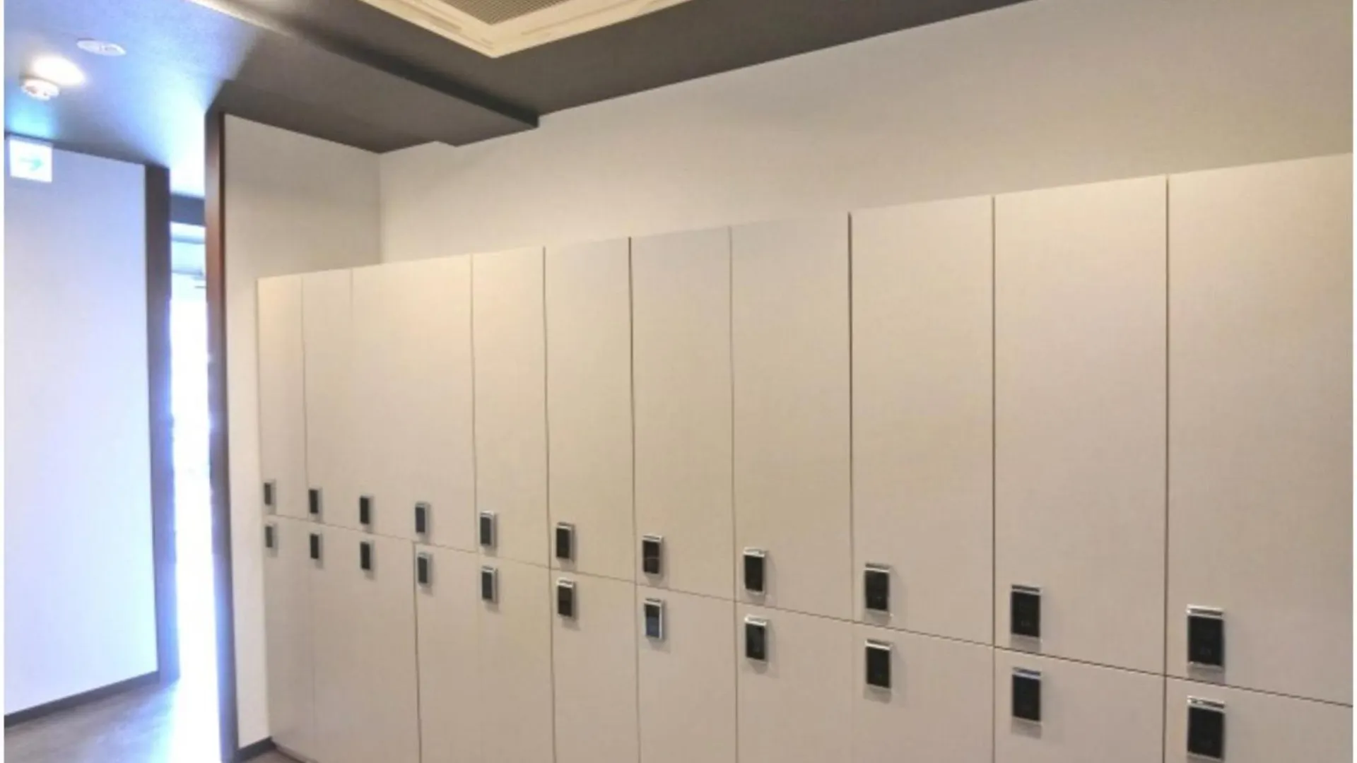 Capsule Hotel Manyudo