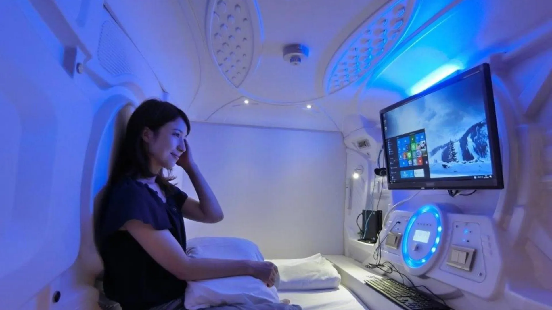 Capsule Hotel Manyudo